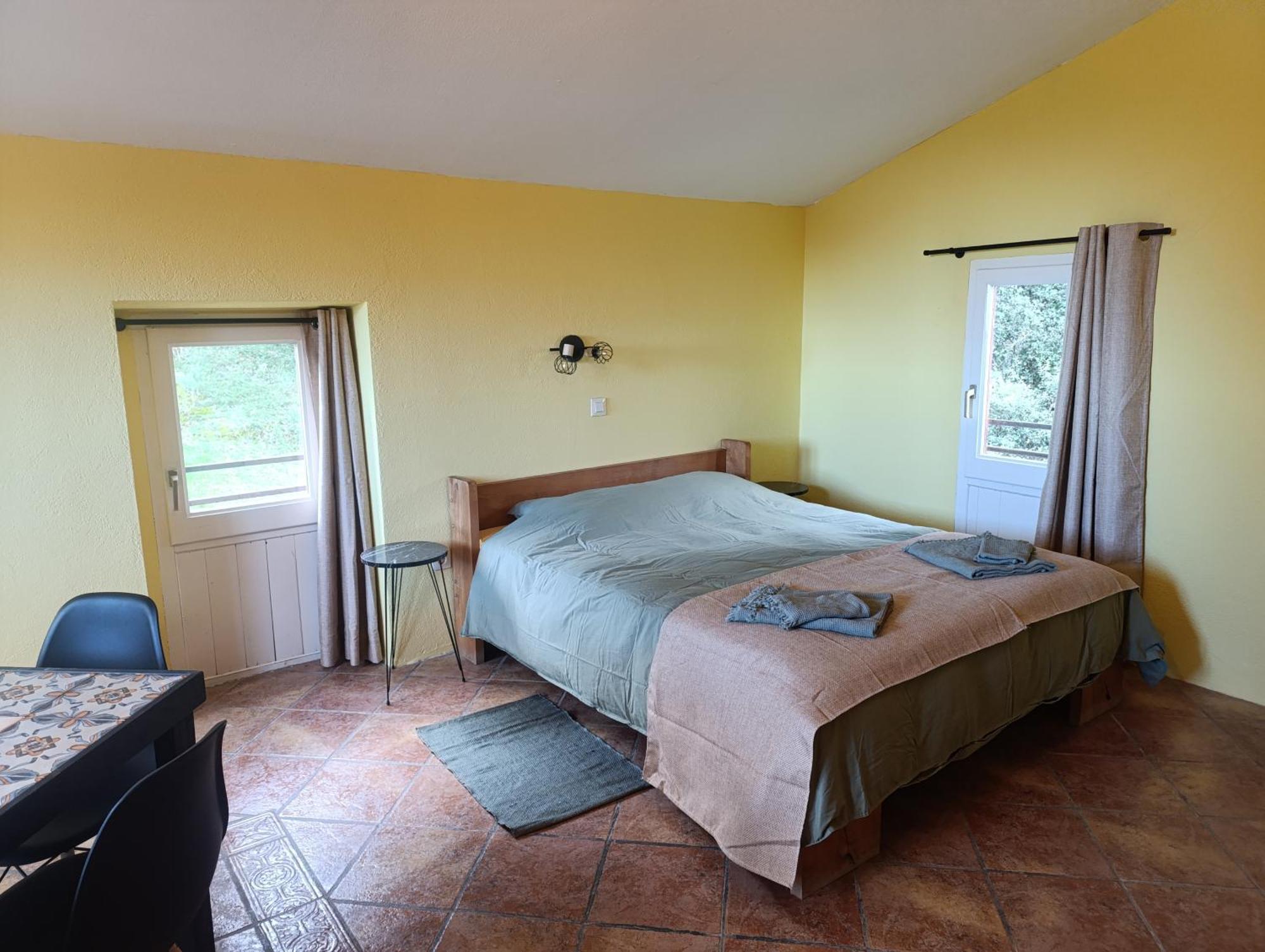 Mas Pitre Bed and Breakfast Besalú Εξωτερικό φωτογραφία
