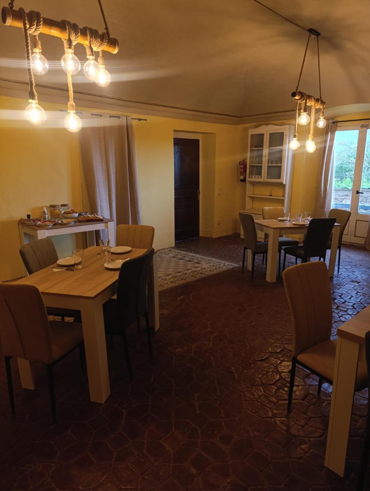 Mas Pitre Bed and Breakfast Besalú Εξωτερικό φωτογραφία